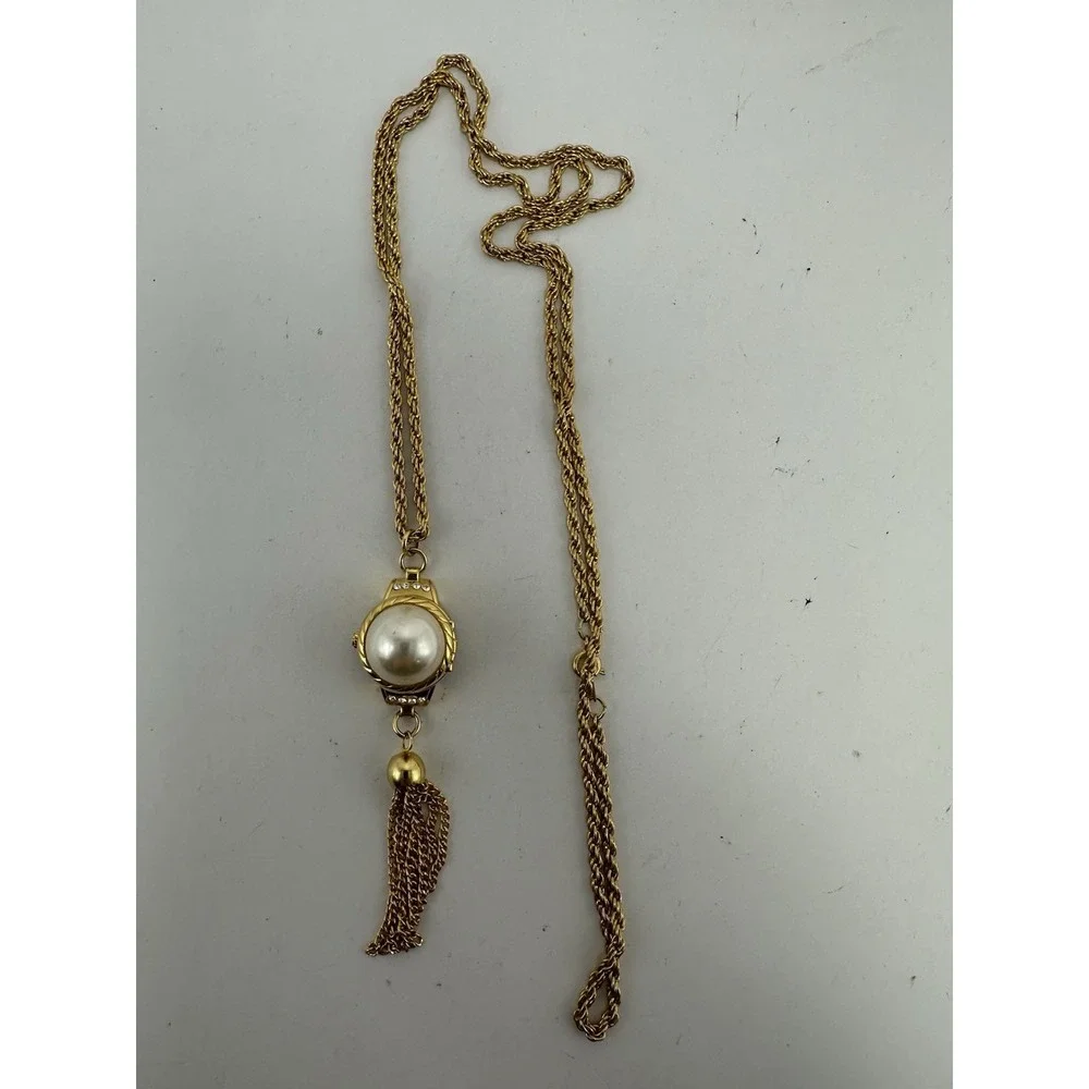 Futura Pendant Ladies Watch New Battery Faux Pearl Tassel‎ 21MM 30